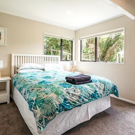 Relax On Ridge Villa Oneroa Luaran gambar
